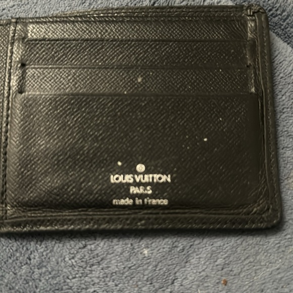 Black Men’s Louis Vuitton Wallet - authentic - Picture 3 of 4
